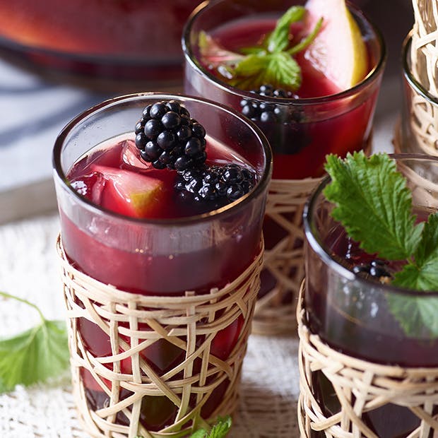 Sangria med brombær