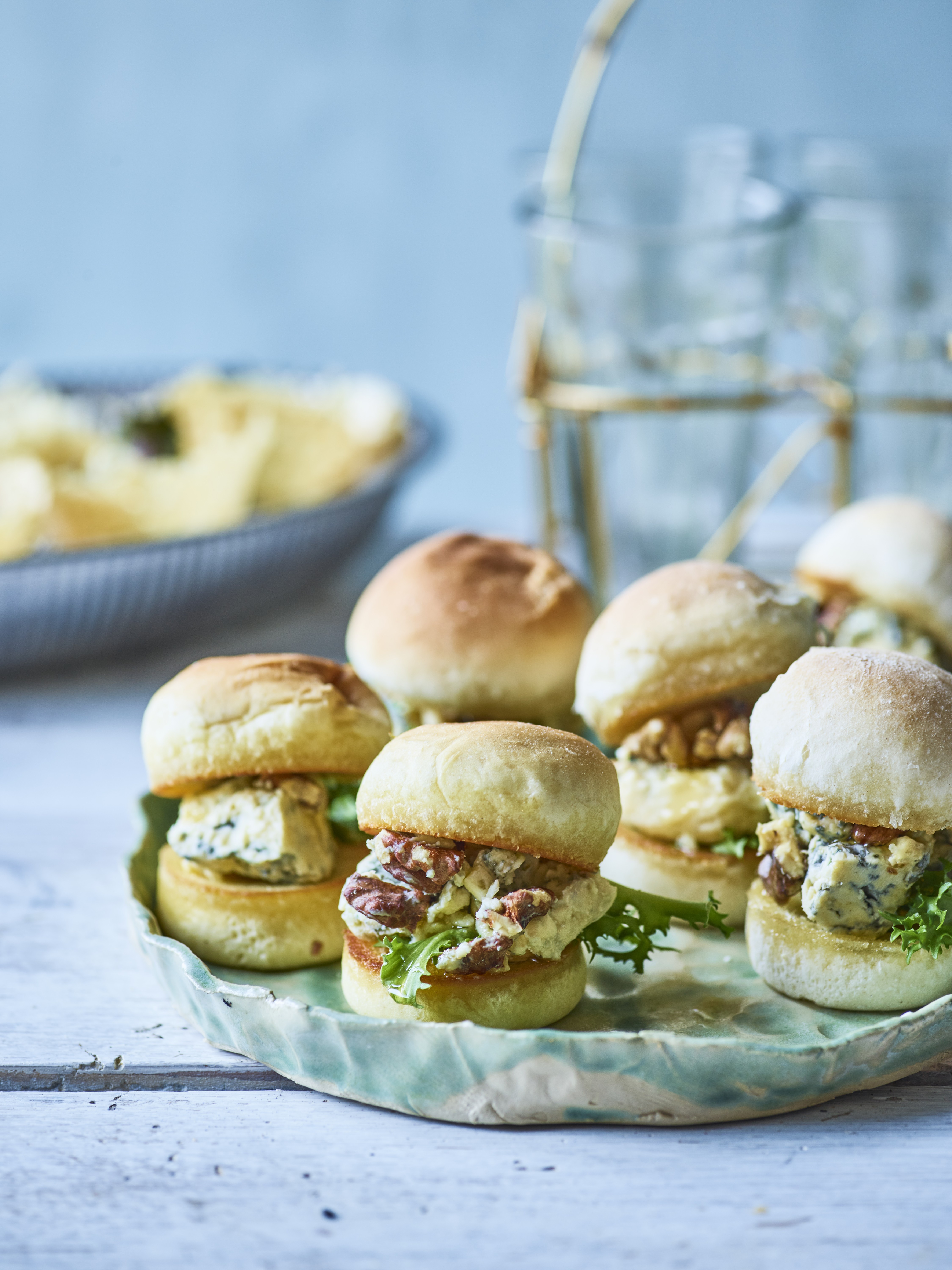 Små sliders med ost og nødder