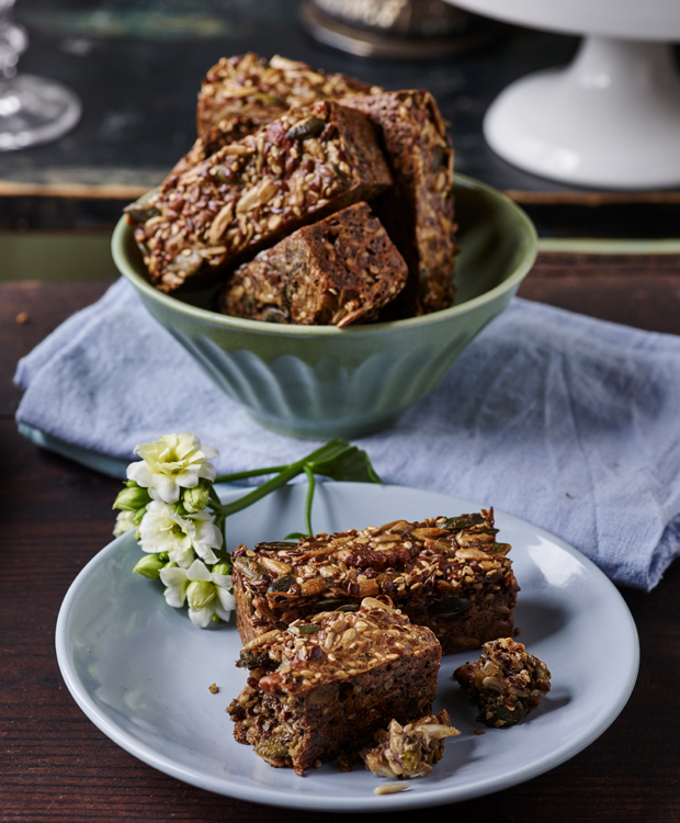 Små stenalderbrød med lakrids