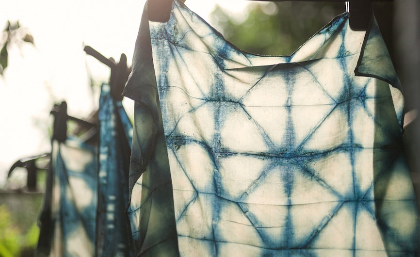 Konflikt jernbane Solskoldning Guide: Sådan laver du batik og tie dye | DIY | ISABELLAS