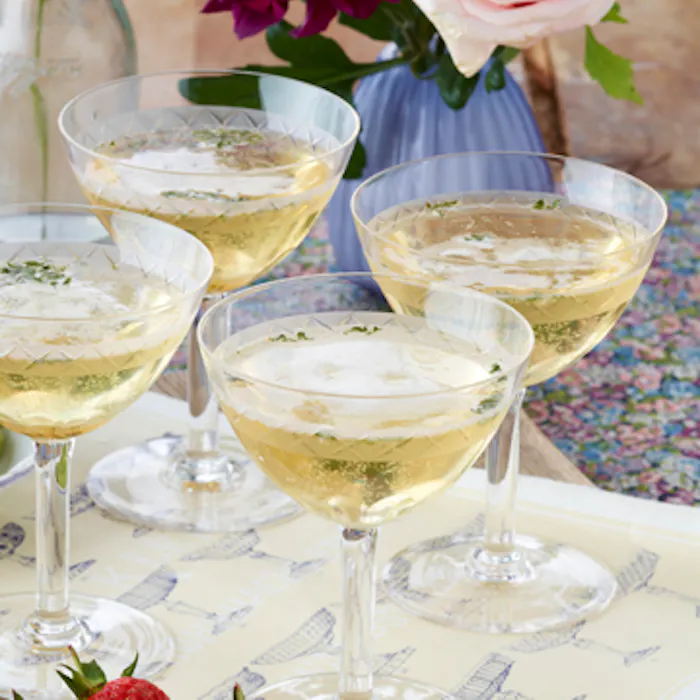 Cocktail med æble-ingefær-mynte-sirup | ISABELLAS