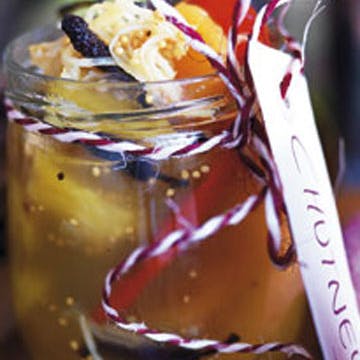 https://imgix.isabellas.dk/media/websites/isabellas-dot-dk/website/mad/tilbehoer/chutney/abrikos-ananas-chutney-p.jpg